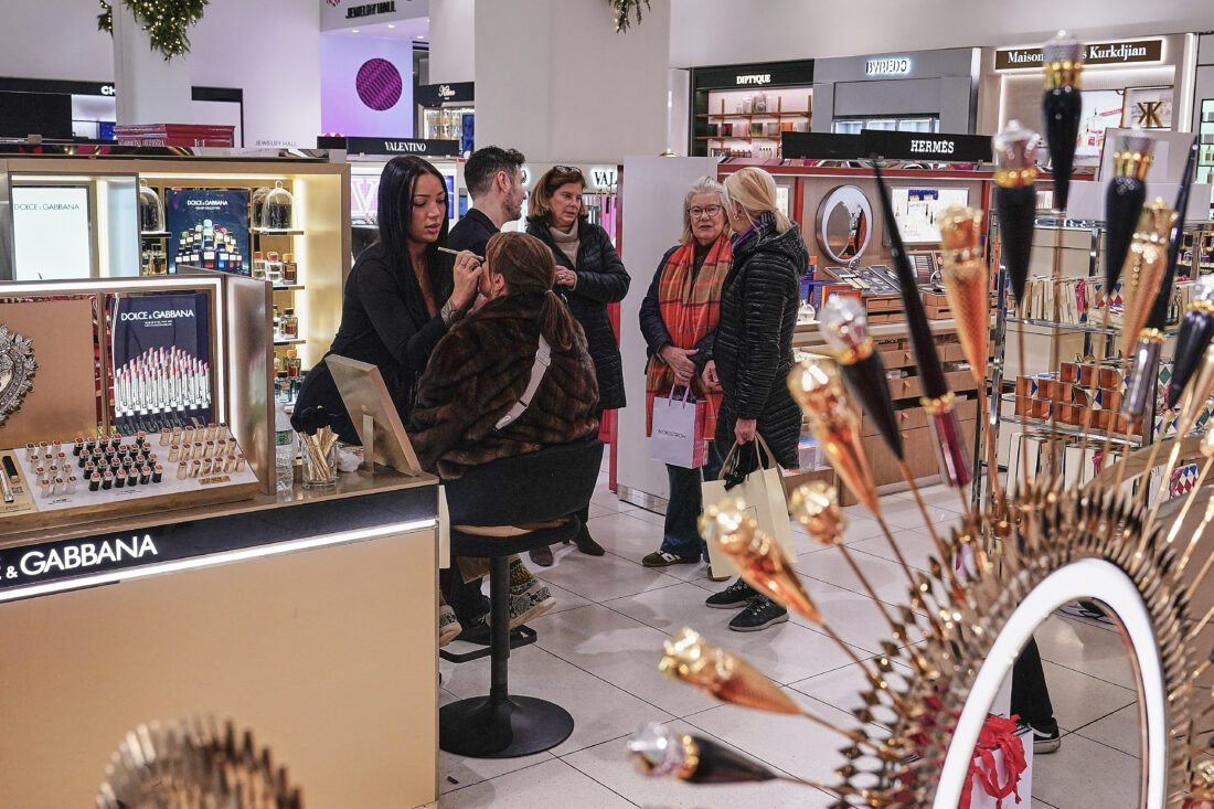 Department stores try to distinguish themselves as beauty lovers turn ...